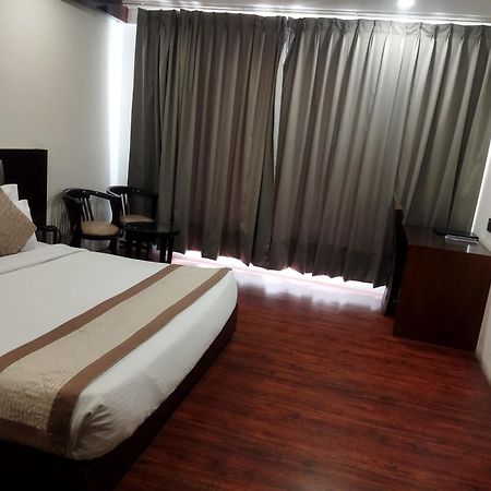 Tgi Apple Inn Dzsaipur Kültér fotó